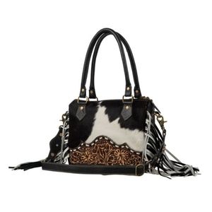 Conceal and carry purse! MYRA